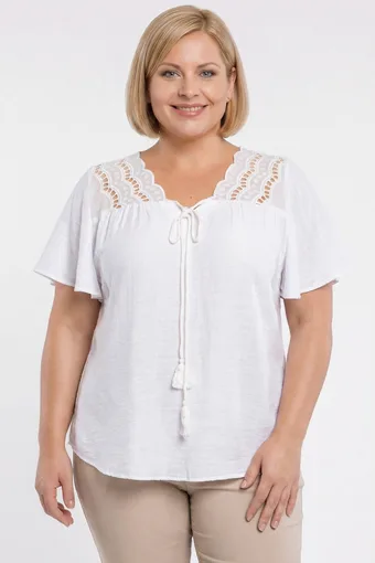 Bijela bluza s kravatom