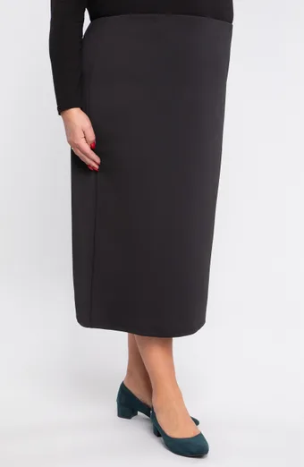 Elegantna crna suknja