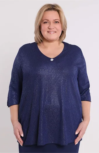 Tamnoplava sjajna bluza s brošem