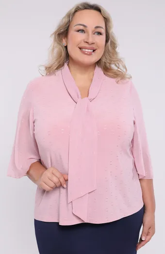 Ružičasta bluza s kravatom