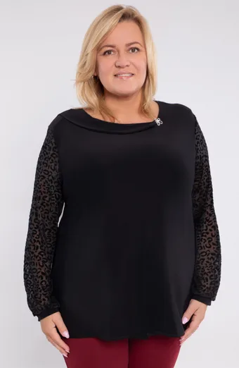 Crna bluza s ukrasnim rukavima