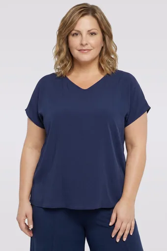 Tamnoplava bluza s "V" izrezom