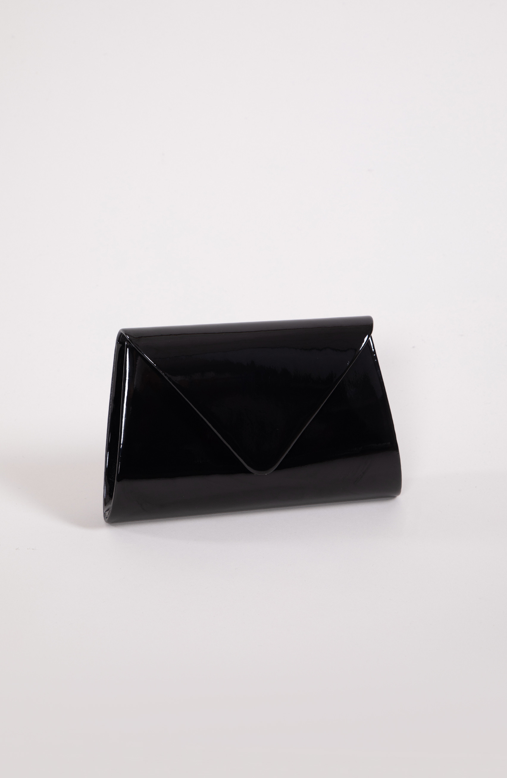 Crna clutch torbica od lakirane kože